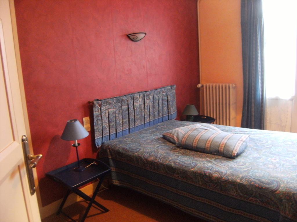 Hotel Le Soleil D'or à Vimoutiers Chambre photo